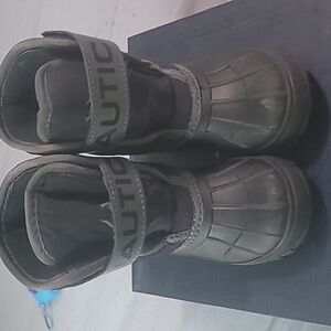 Black and grey nautica snow boots visibly worn great condition